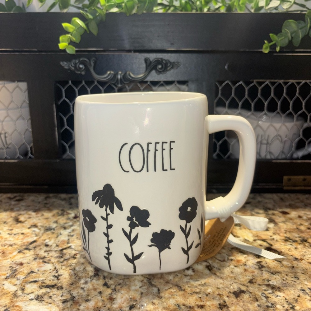 Rae Dunn “COFFEE” Floral Mug – NWT 🖤